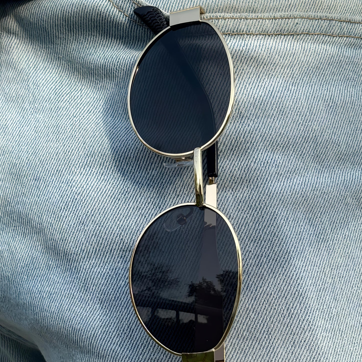 Cosmoir Retro Oval Sunglasses