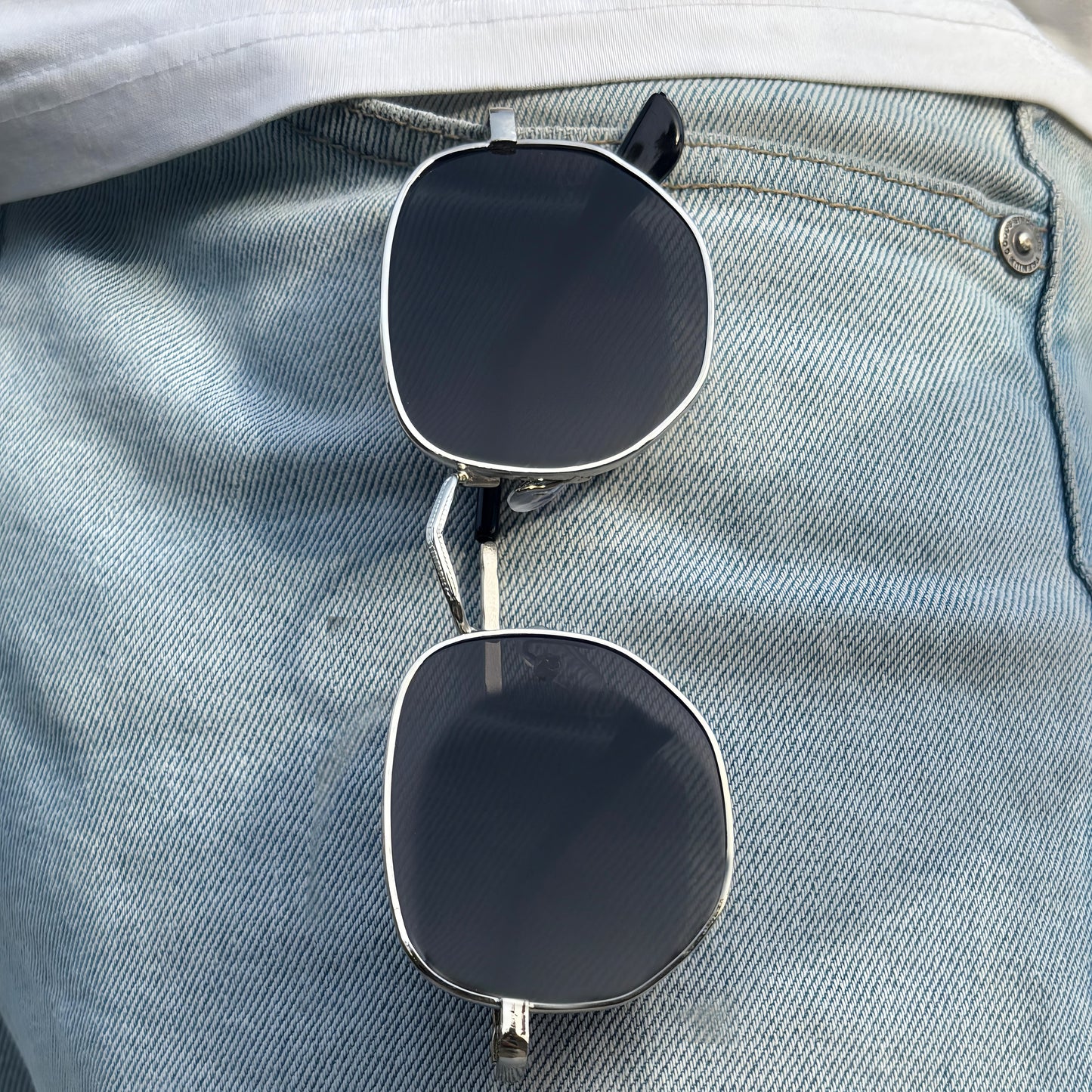 Cosmoir Oval Sunglasses
