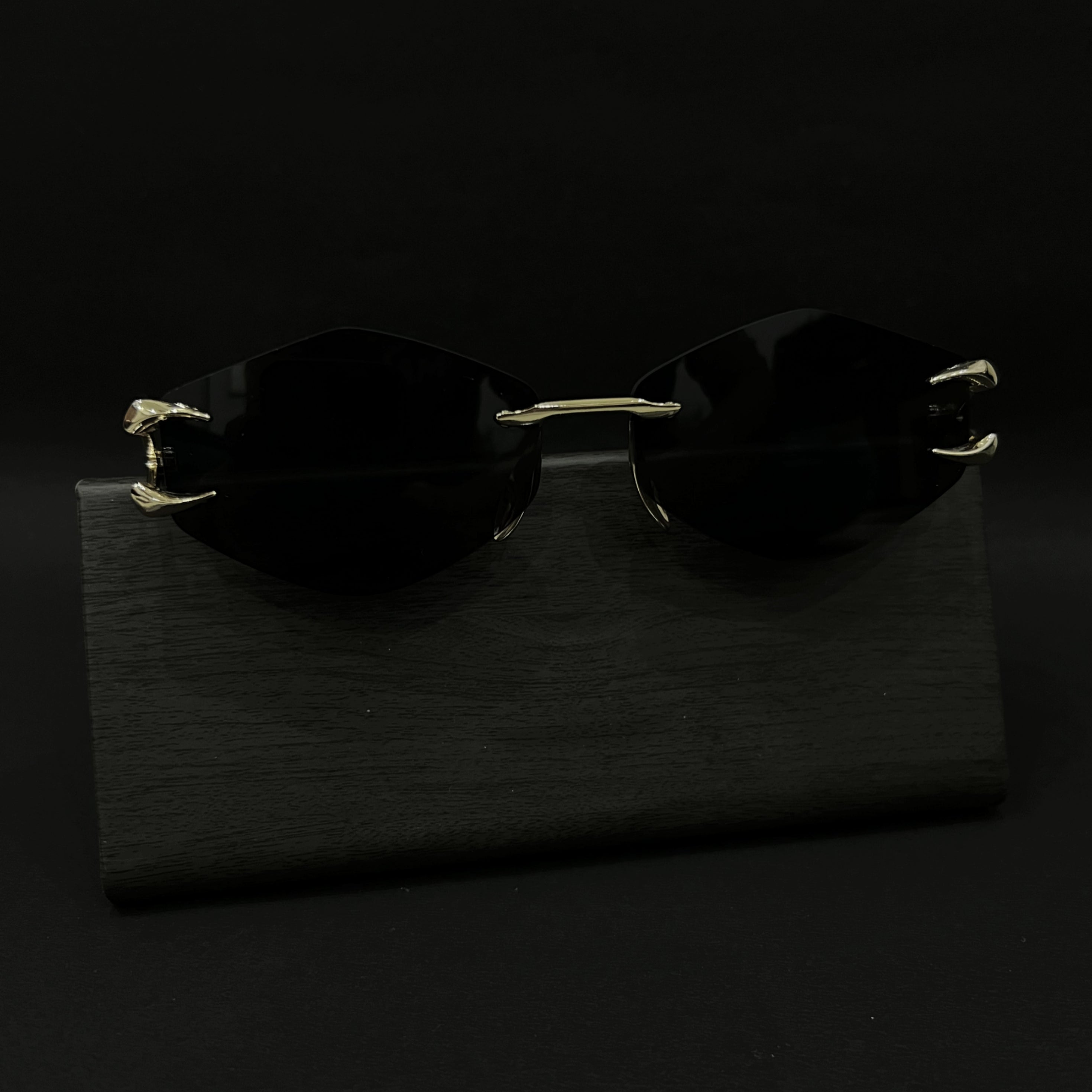 Cosmoir Vampire Fangs