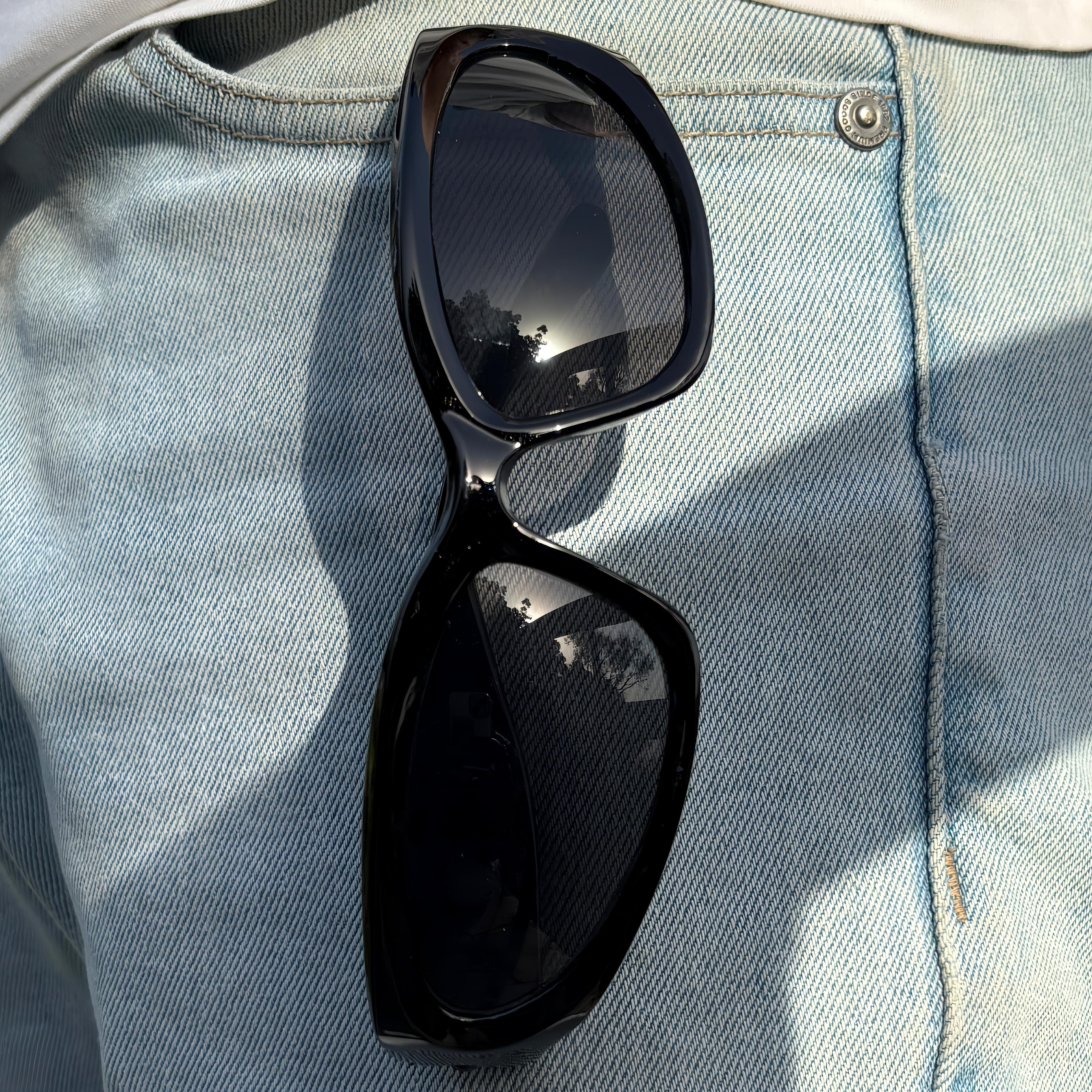 Cosmoir Y2K Reign (Black)