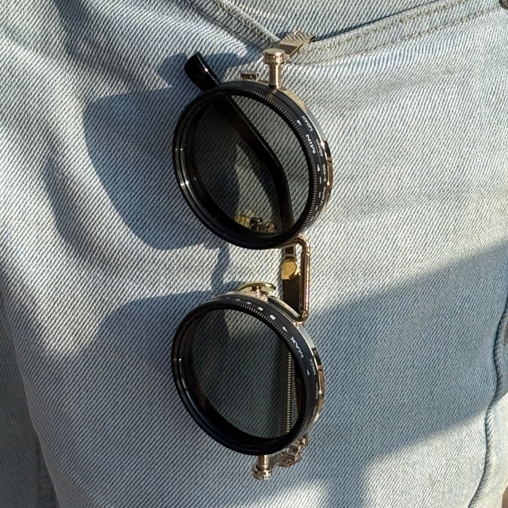 Cosmoir Shadowcore with Adjustable Tint (Gold)