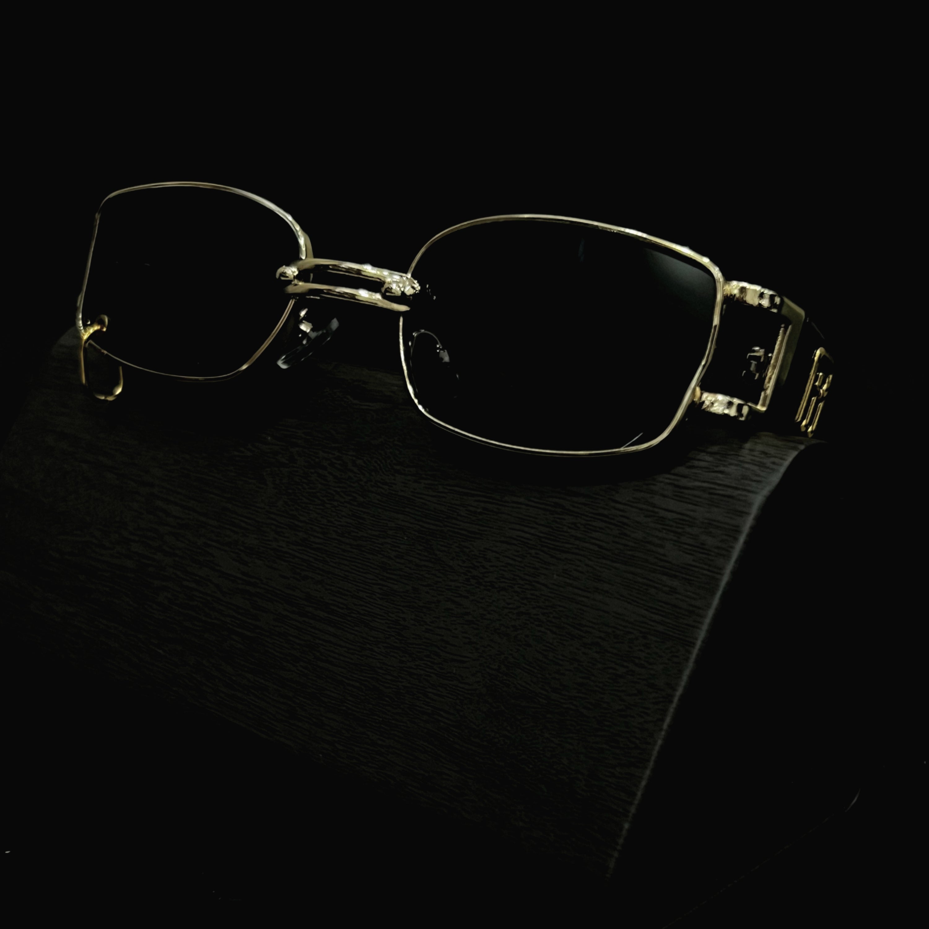 Cosmoir Signature Ellipse