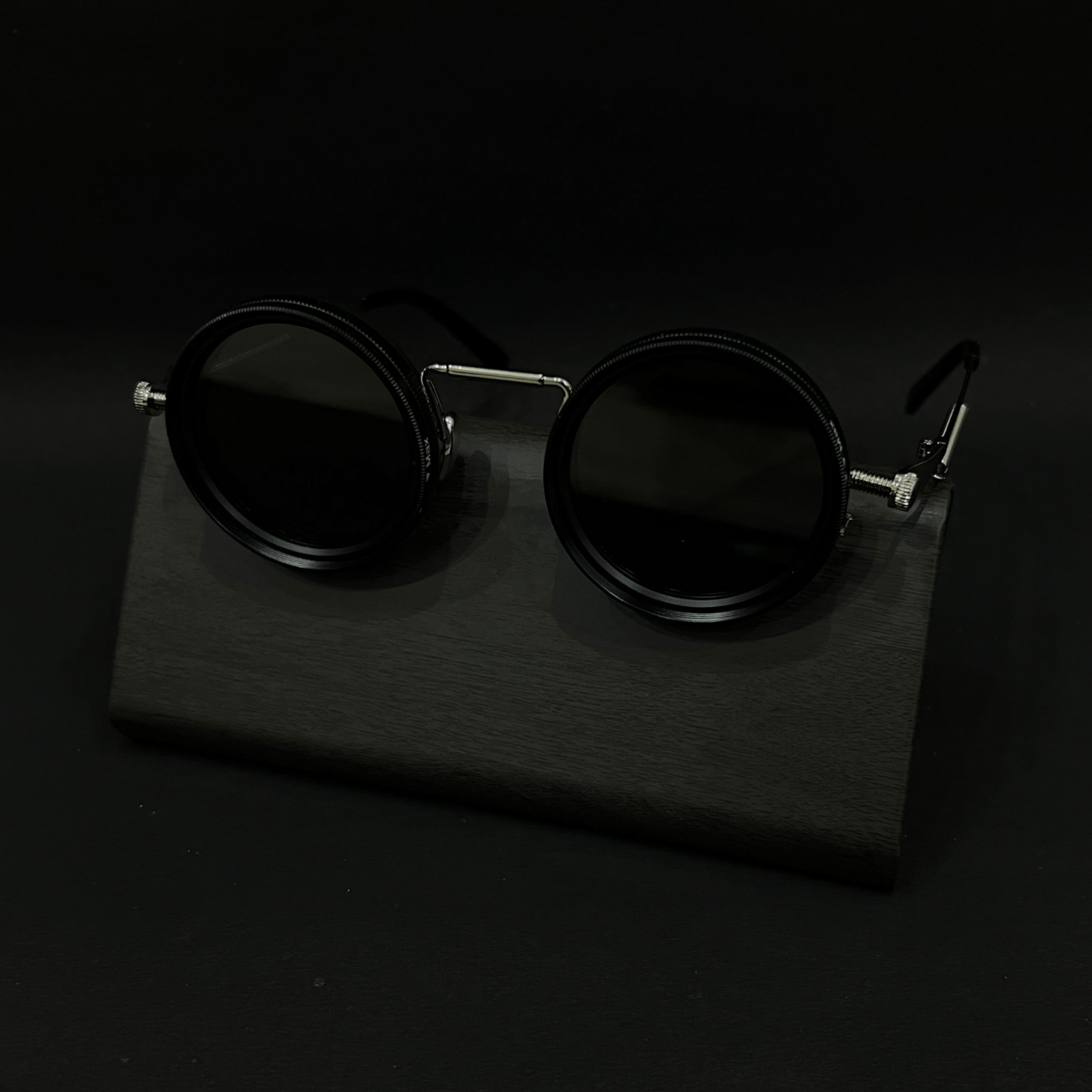 Cosmoir Nightshade with Adjustable Tint (Silver)