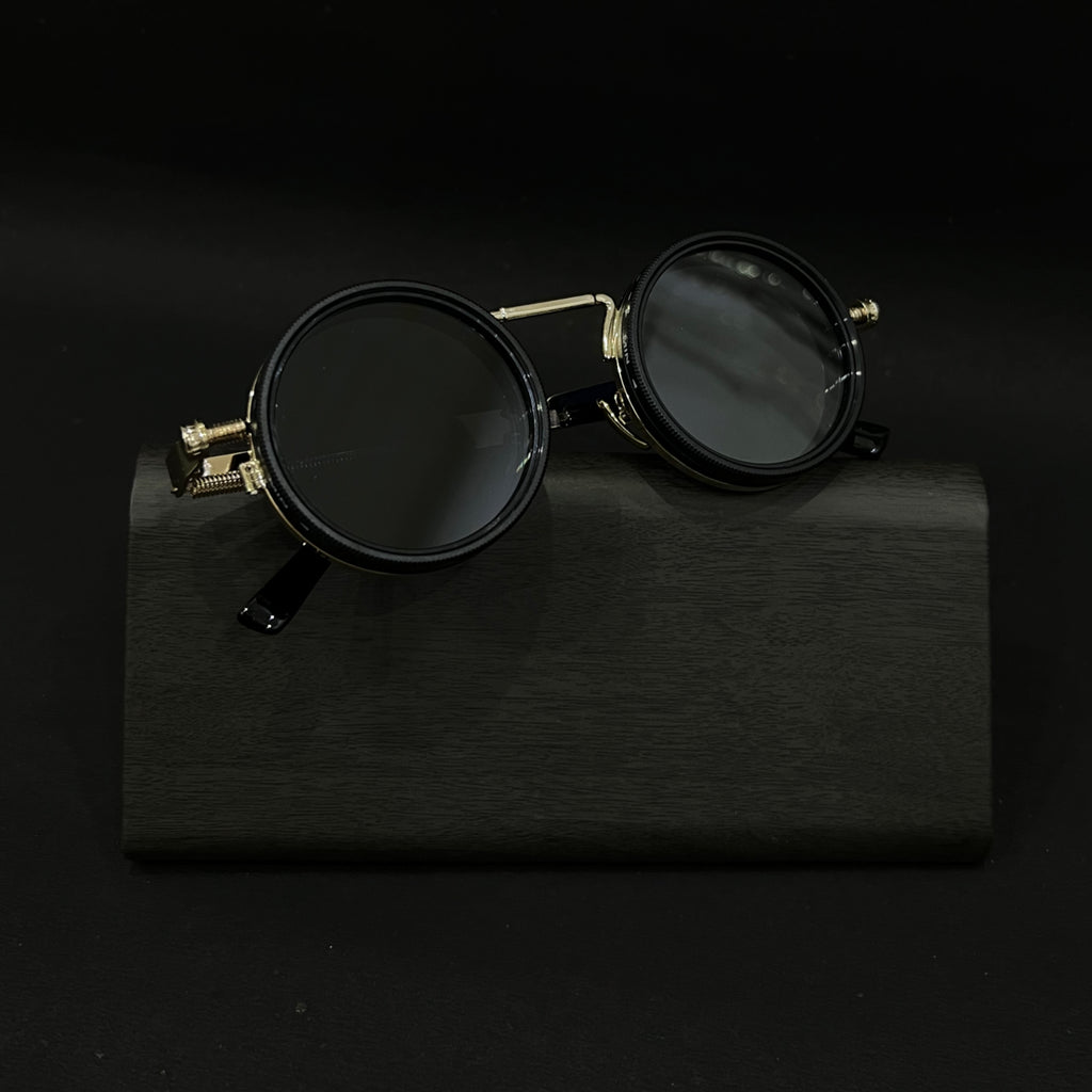 Cosmoir Shadowcore with Adjustable Tint (Gold)