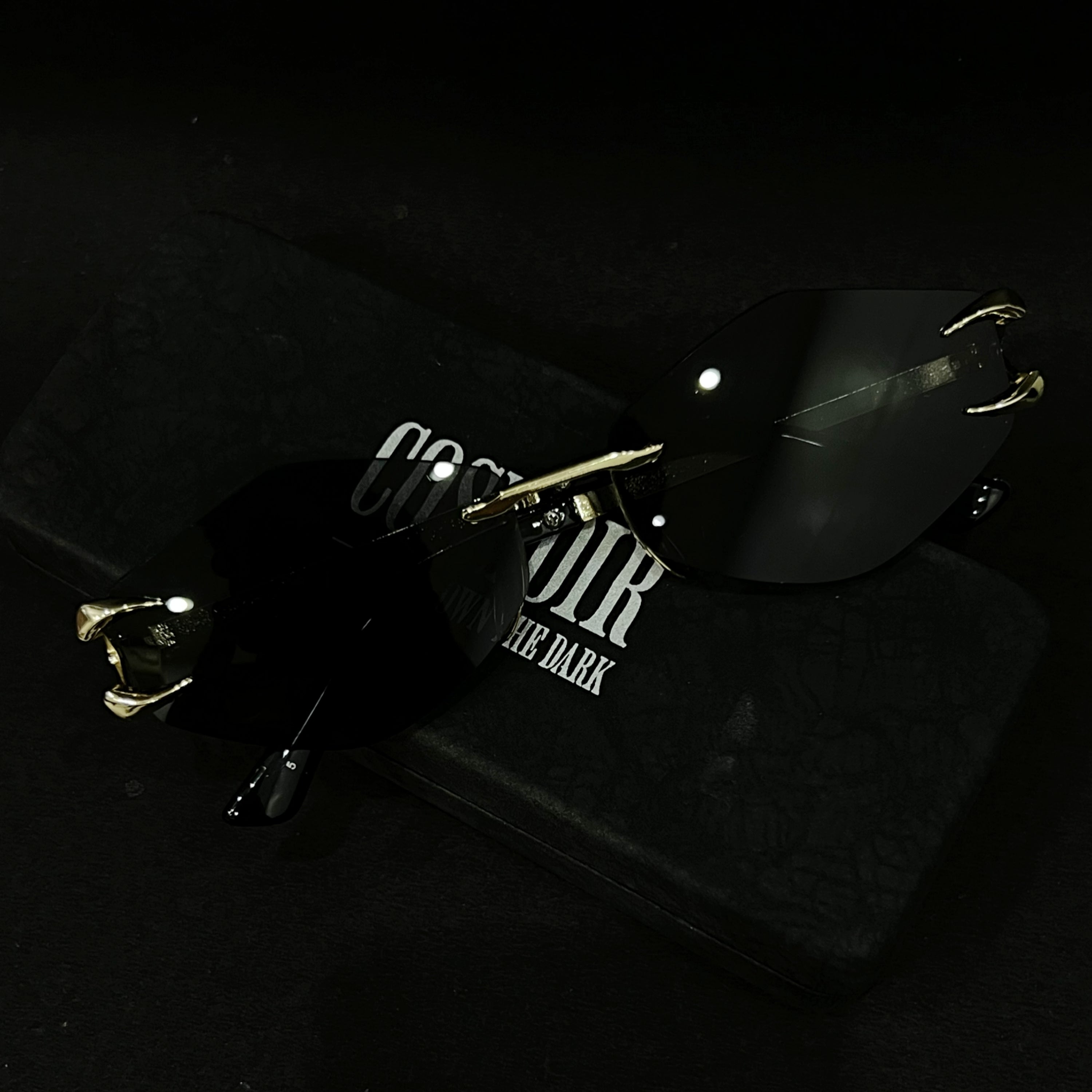 Cosmoir Vampire Fangs